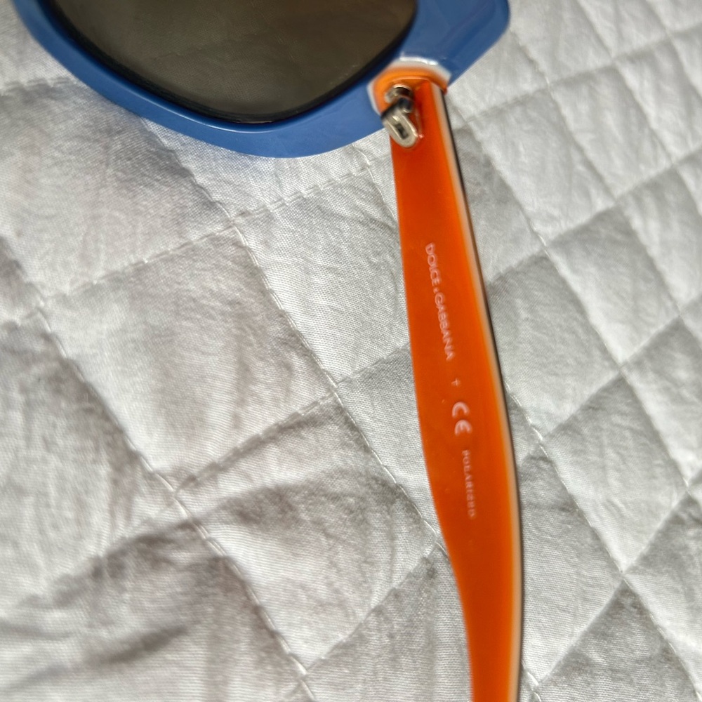 Tortoise Shell Sunglasses - Picture 6 of 6